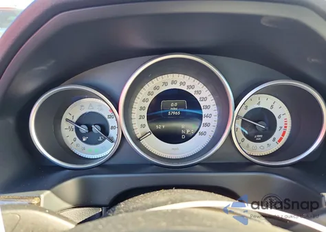 2015 Mercedes-Benz E 350 z USA, uszkodzony, nr VIN WDDHF5KB9FB139088